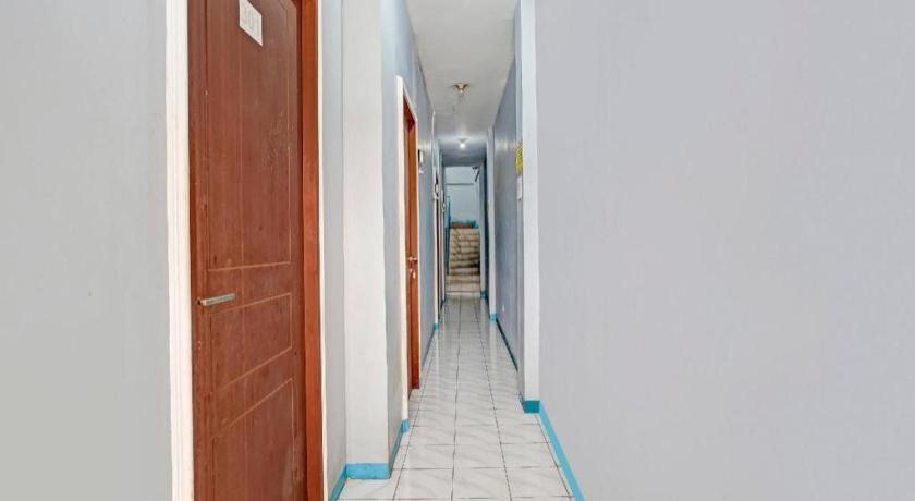 Spot On 90147 Gosepa Ambengan Plaza Ξενοδοχείο Σουραμπάγια Εξωτερικό φωτογραφία