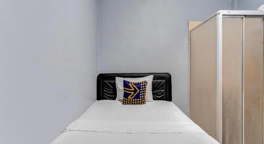Spot On 90147 Gosepa Ambengan Plaza Ξενοδοχείο Σουραμπάγια Εξωτερικό φωτογραφία